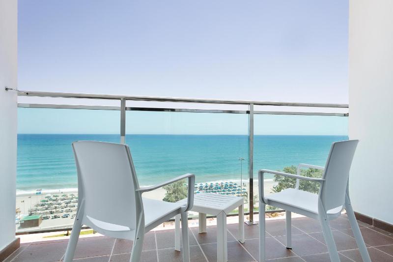 Superior Room with Sea View (2 Adults) image 4