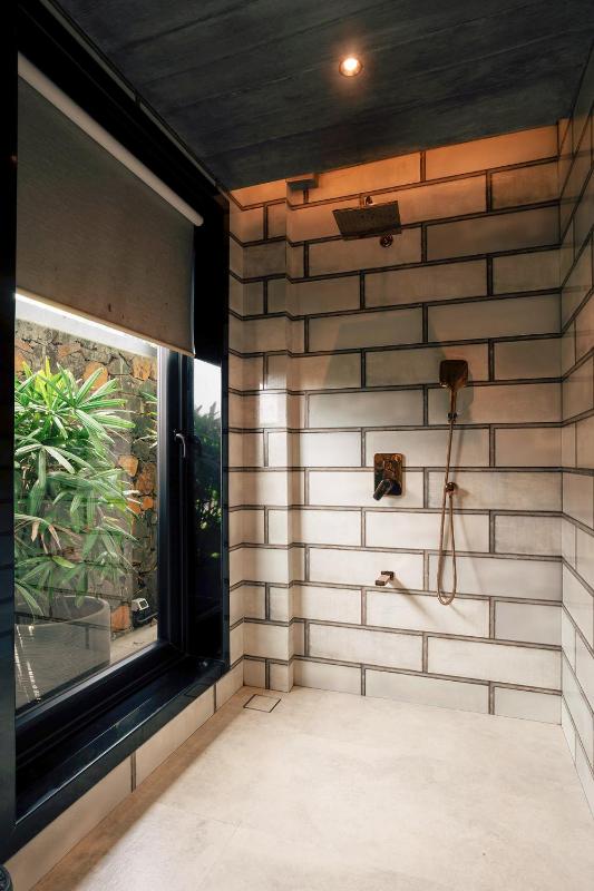 LohonoStays Uday Villa - image 19