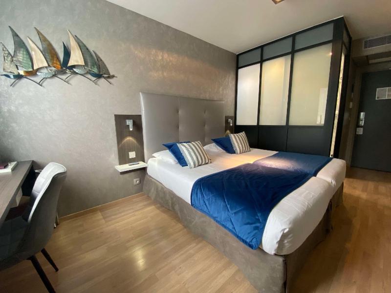 Comfort Twin Room image 1