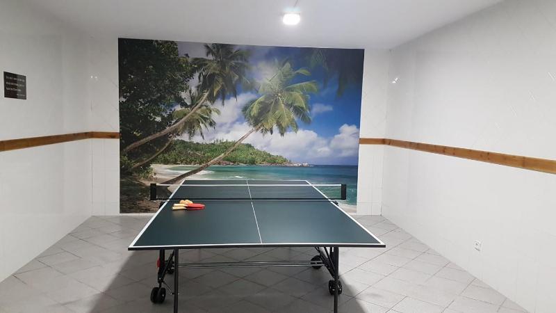 Villa Arquete 6 seat Jacuzzi 5 min walk to shops - image 7