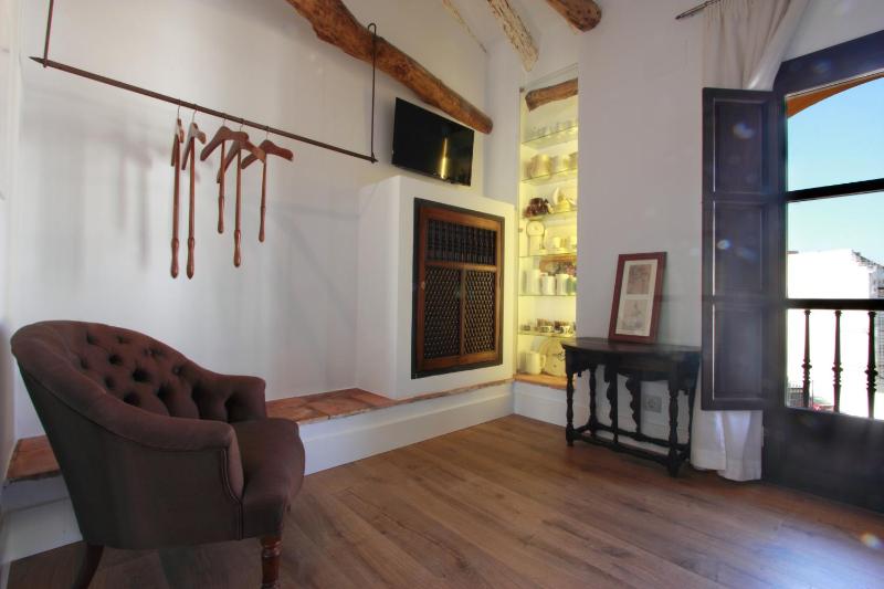 Deluxe Double Room image 3