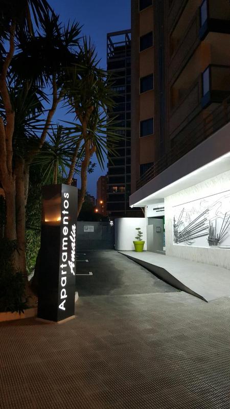 Apartamentos Amalia By Mc - image 1