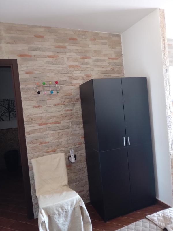 Studio Apartment image 2