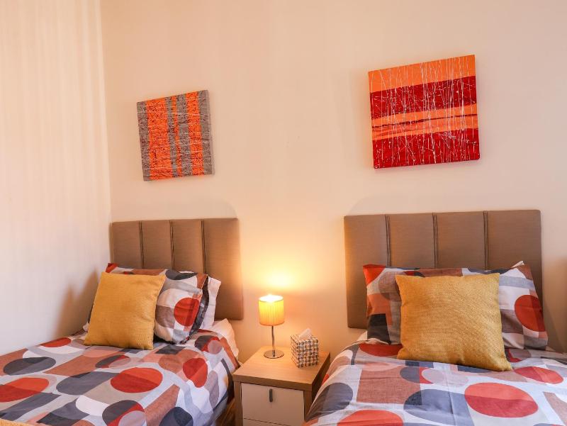 Moorland House - image 11