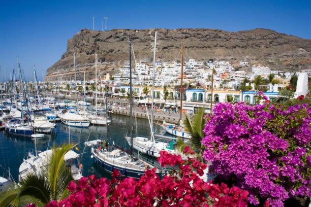 Apartamento en puerto deportivo Images