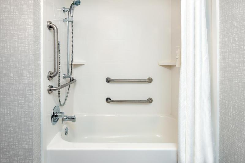 King Room with Accessible Tub - Mobility and Hearing Access/Non-Smoking image 2