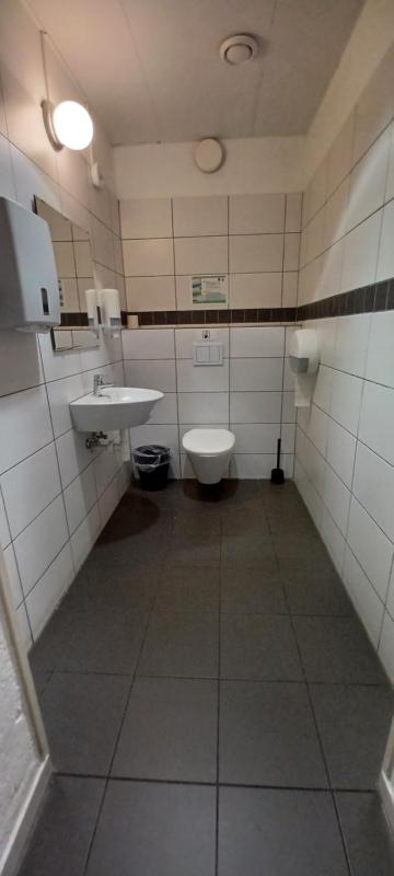 Twin Room with Shared Bathroom image 1