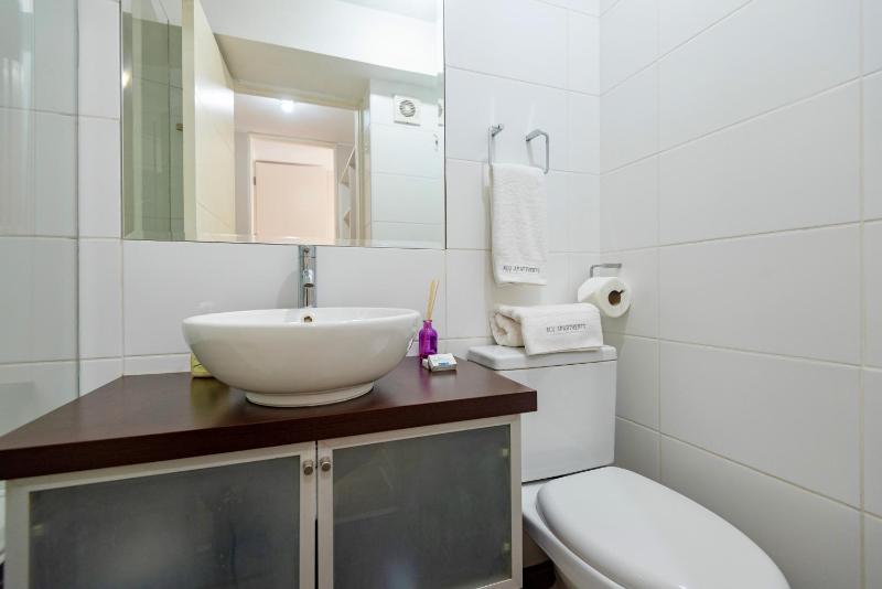 ALU Apartments - Miraflores Boardwalk - image 15