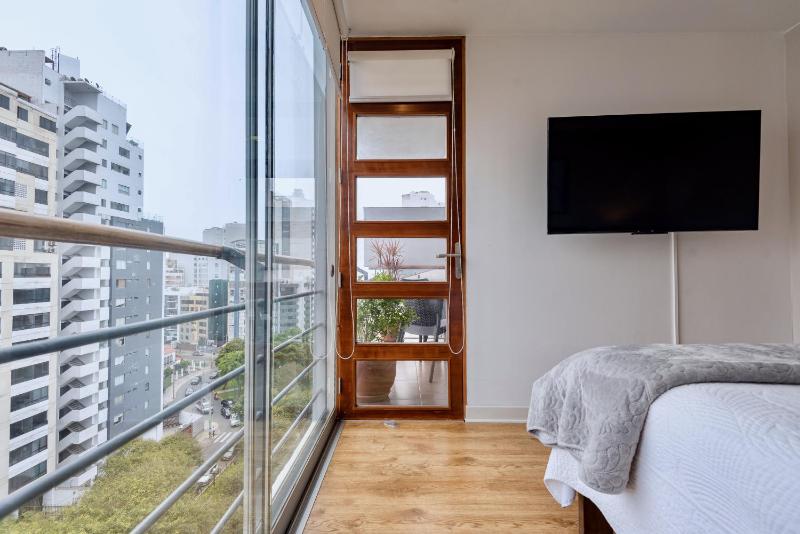 ALU Apartments - Miraflores Boardwalk - image 10