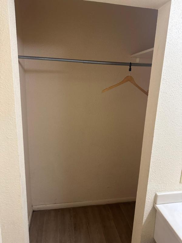 Budget Double or Twin Room image 4
