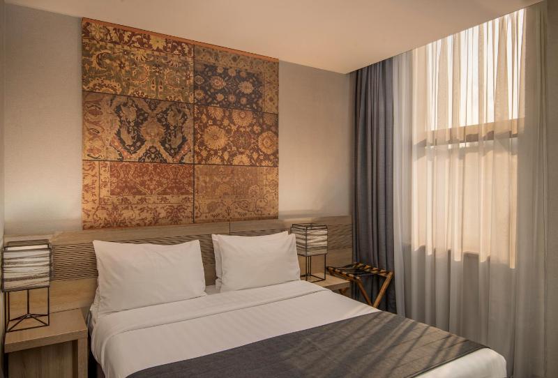 Single Room image 3