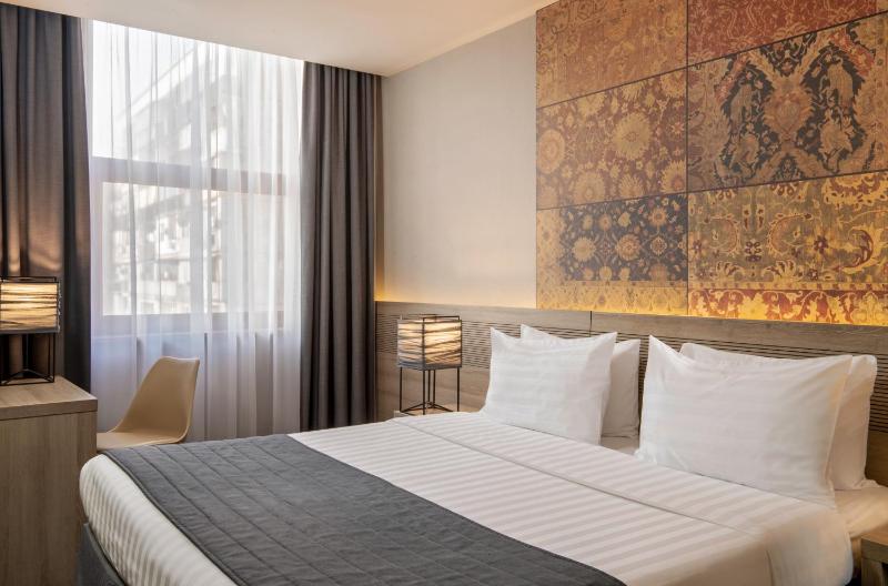 Standard Double or Twin Room image 3
