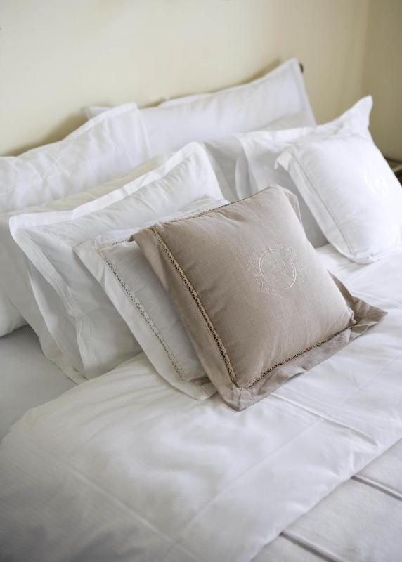 Standard Double or Twin Room image 3