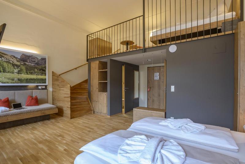 Comfort Quadruple Room image 4