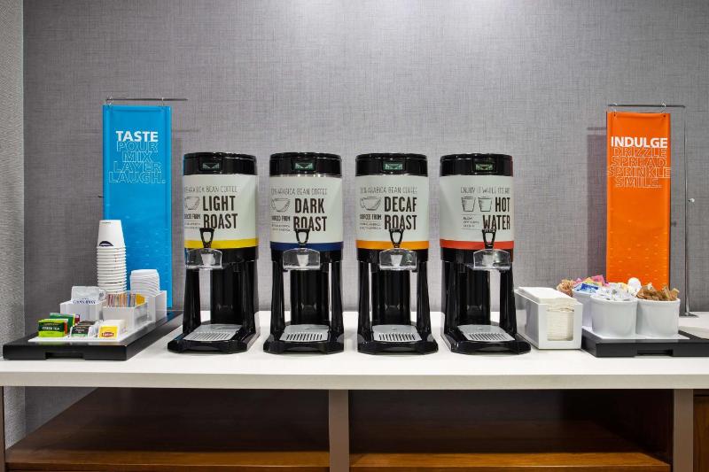 Hampton Inn & Suites Cape Coral/Fort Myers Area - image 16