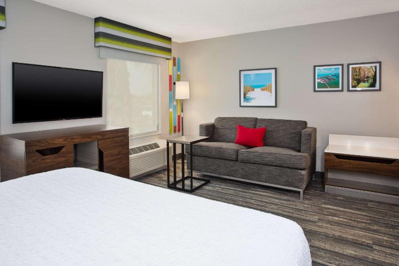 Hampton Inn & Suites Cape Coral/Fort Myers Area - image 32