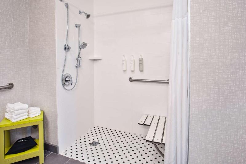 Hampton Inn & Suites Cape Coral/Fort Myers Area - image 40