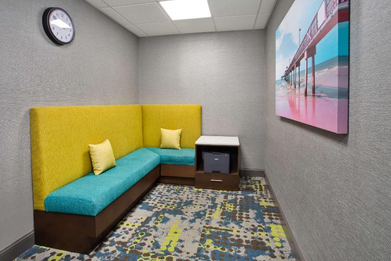 Hampton Inn & Suites Cape Coral/Fort Myers Area - image 25