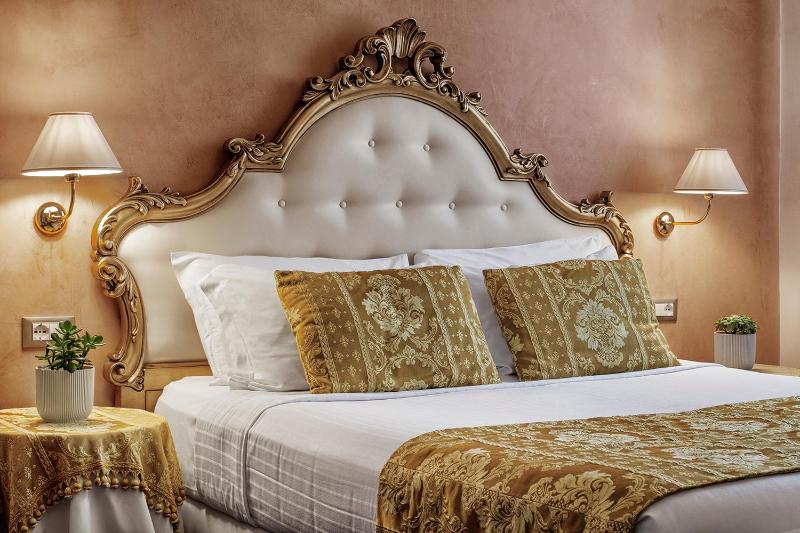 Superior Double or Twin Room image 3