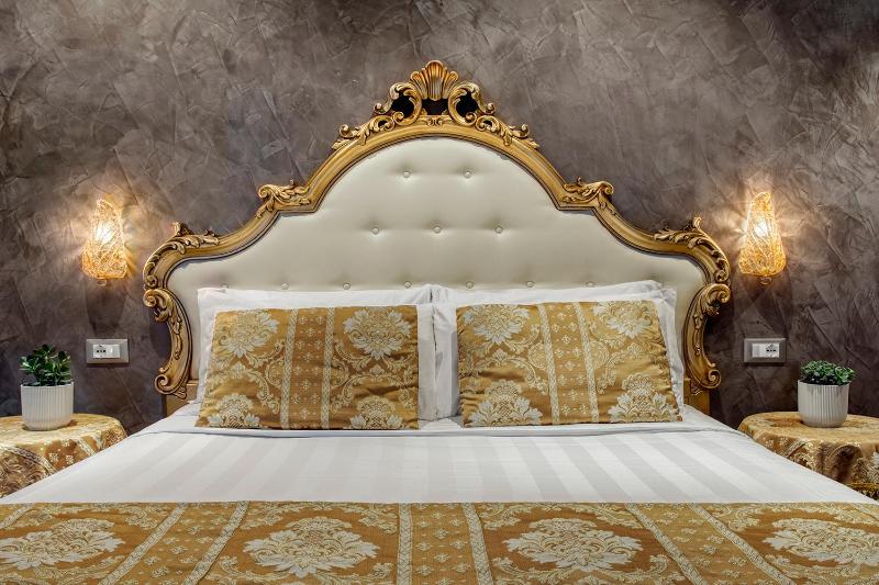 Superior Double or Twin Room image 2