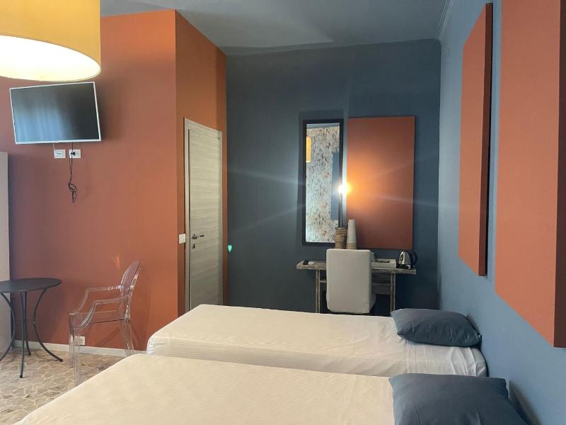 Quadruple Room with Shower image 3