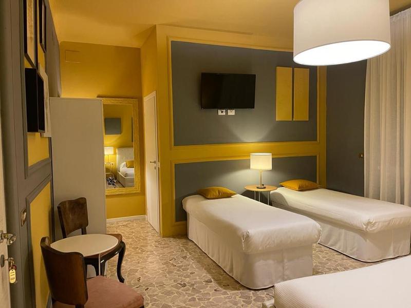 Quadruple Room with Shower image 4