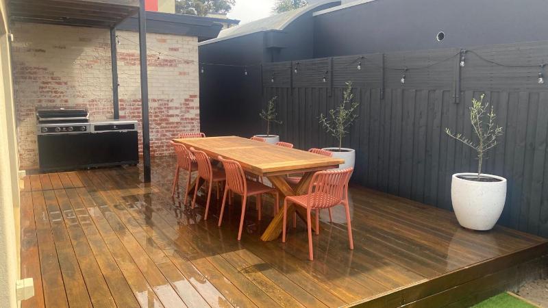 Urban Beach Sanctuary in the Heart of Cowes - image 14