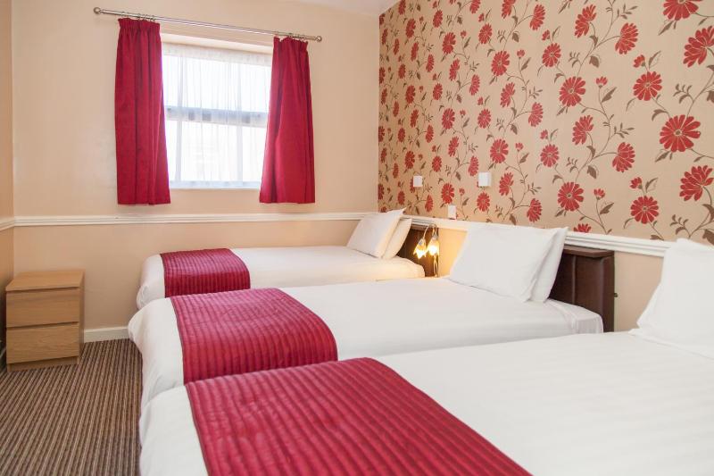 Triple Room image 2