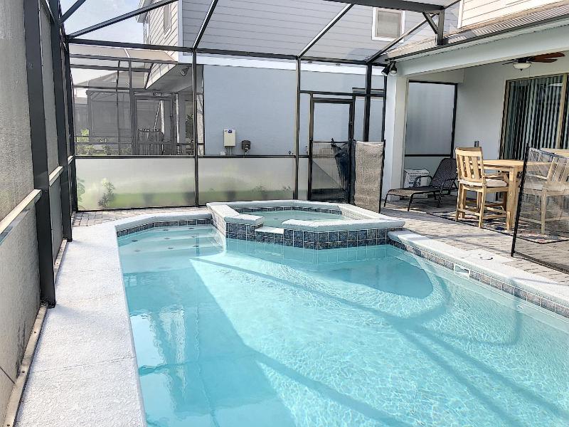 Luna Villa- Private Pool/Spa and 24/7 Support - image 1