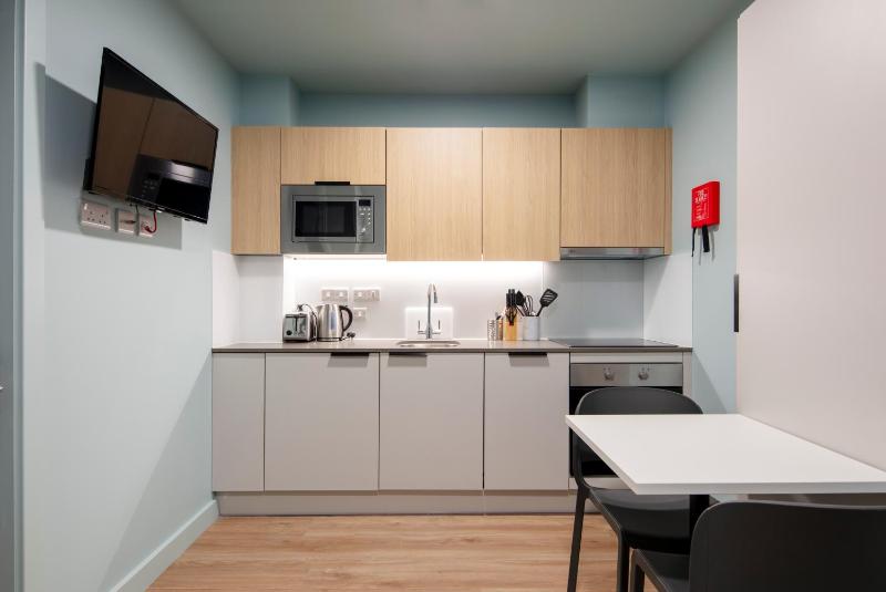 Coleman Court Summer Apartments - image 13