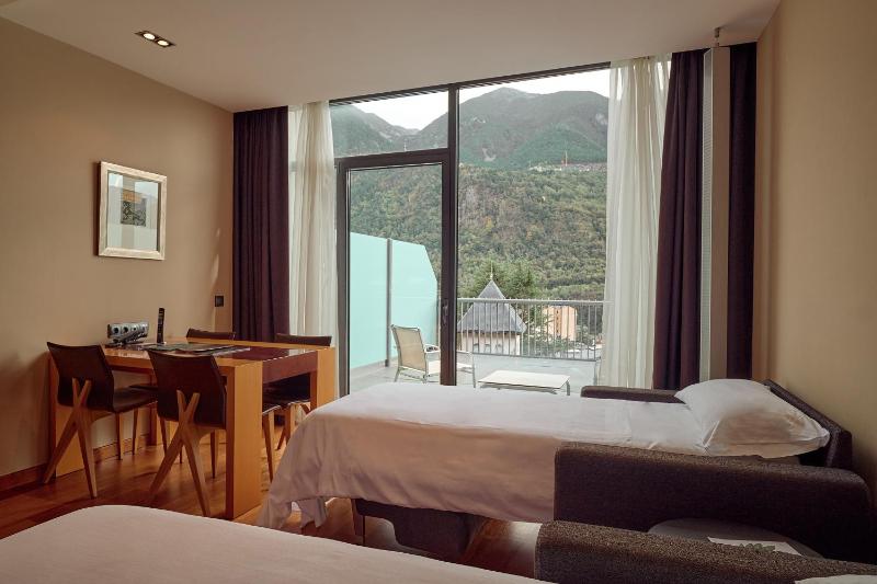 Duplex Apartment (2 Adults + 1 Child) image 3