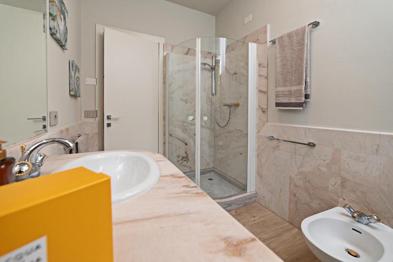 LUXURY VILLA ORIZZONTI - Regarda Travel - image 4