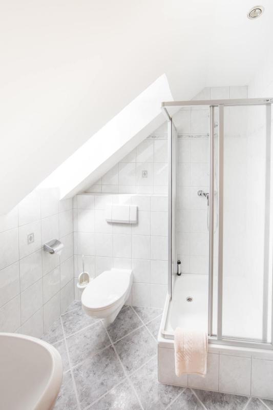 Double Room with Private Bathroom image 3