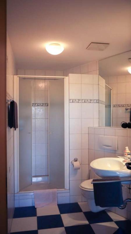 Double Room image 4