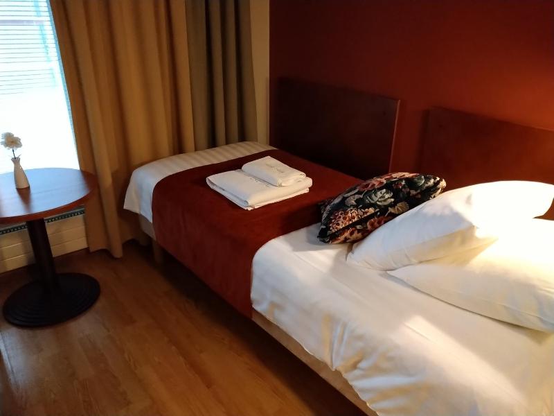 Single Room image 1