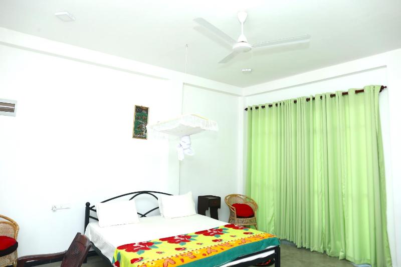 Sandy Palms Guesthouse - image 13