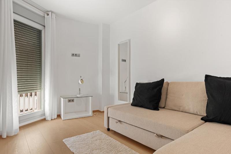 Elegant apartment by Costarentals - Ref 236 - image 17