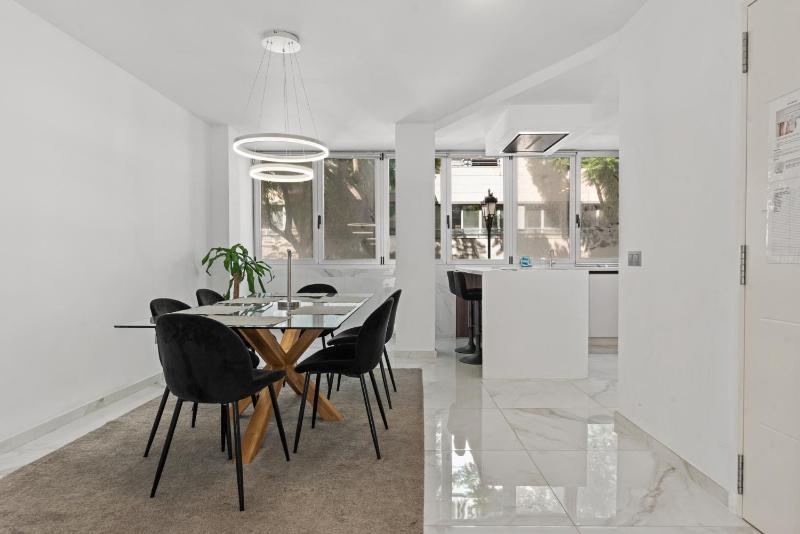Elegant apartment by Costarentals - Ref 236 - image 2