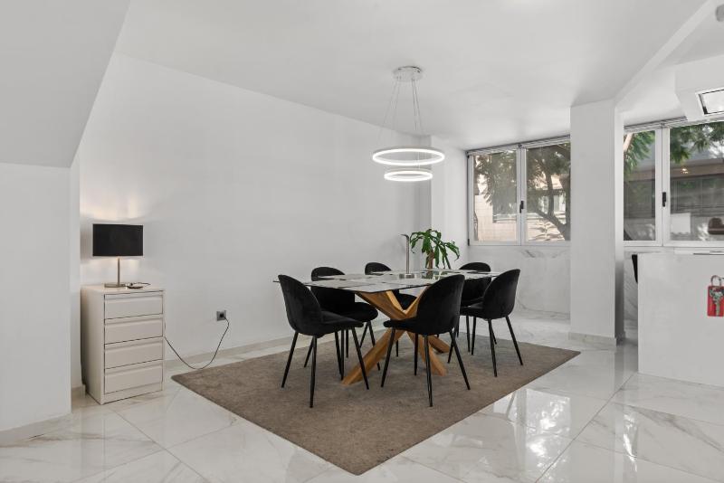 Elegant apartment by Costarentals - Ref 236 - image 18