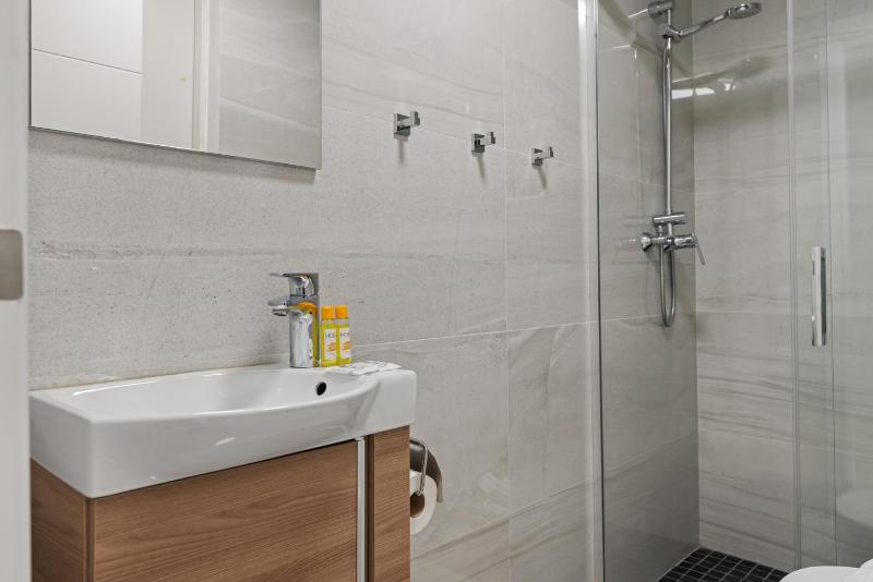 Elegant apartment by Costarentals - Ref 236 - image 5