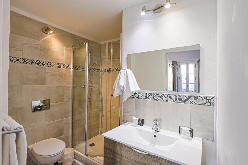 Superior Double Room image 2