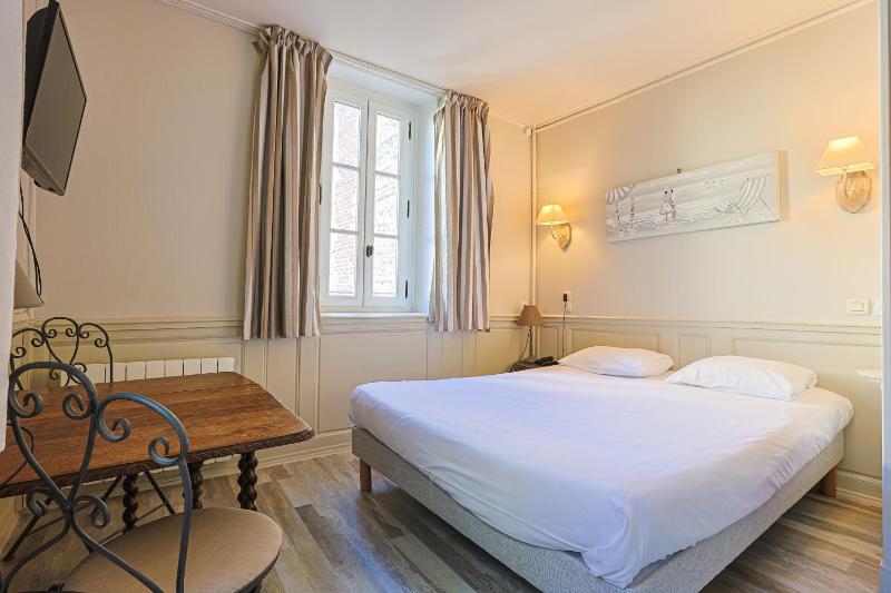 Superior Double Room image 4