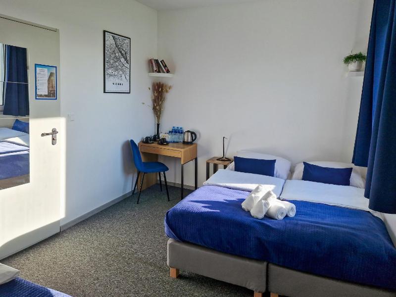 Triple Room image 4