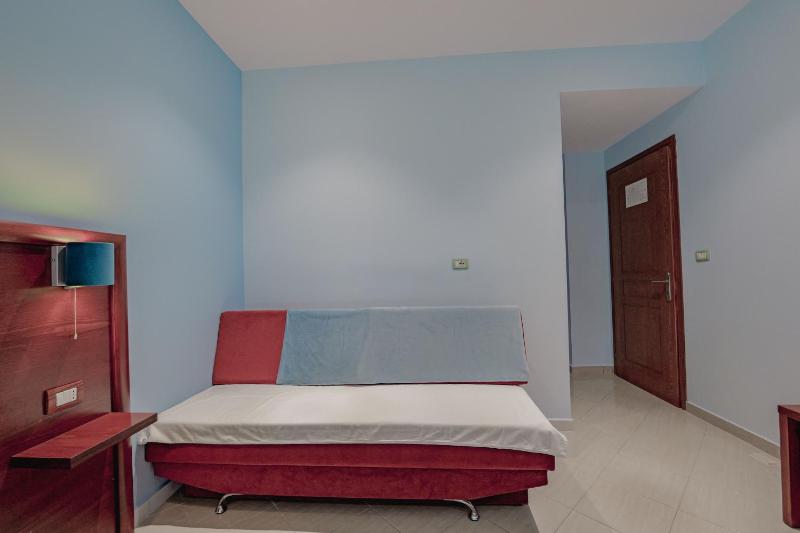 Double Room with Balcony (2 Adults + 1 Child) image 3