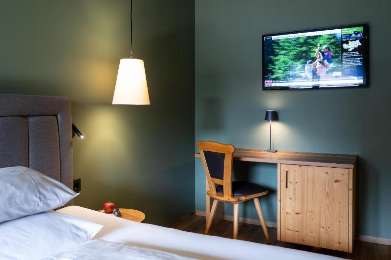 Single Room image 4