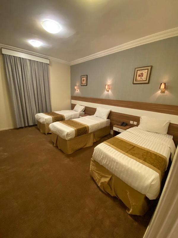 Triple Room with Private Bathroom