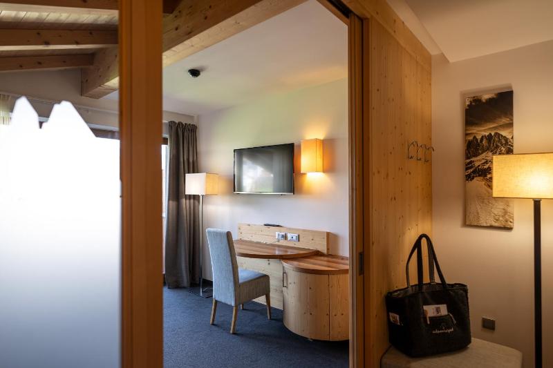 Suite with Balcony image 4