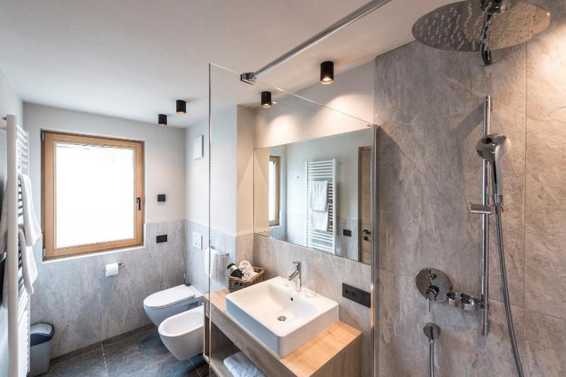 Two-Bedroom Apartment image 4