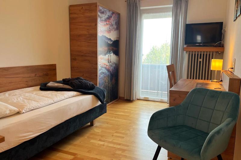 Single Room image 1