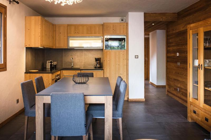 Three-Bedroom Apartment image 4